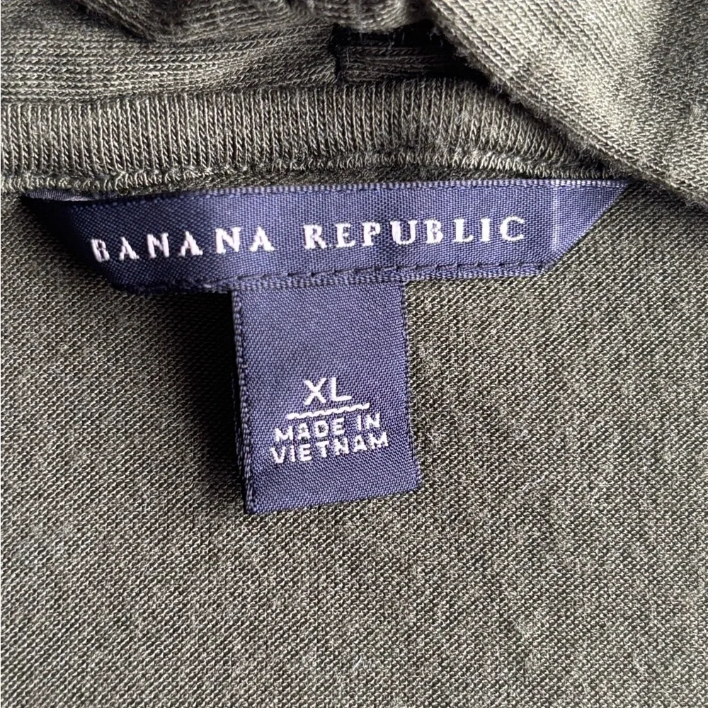 Banana Republic Olive Green V-Neck Long Sleeve Top - Picture 2 of 3